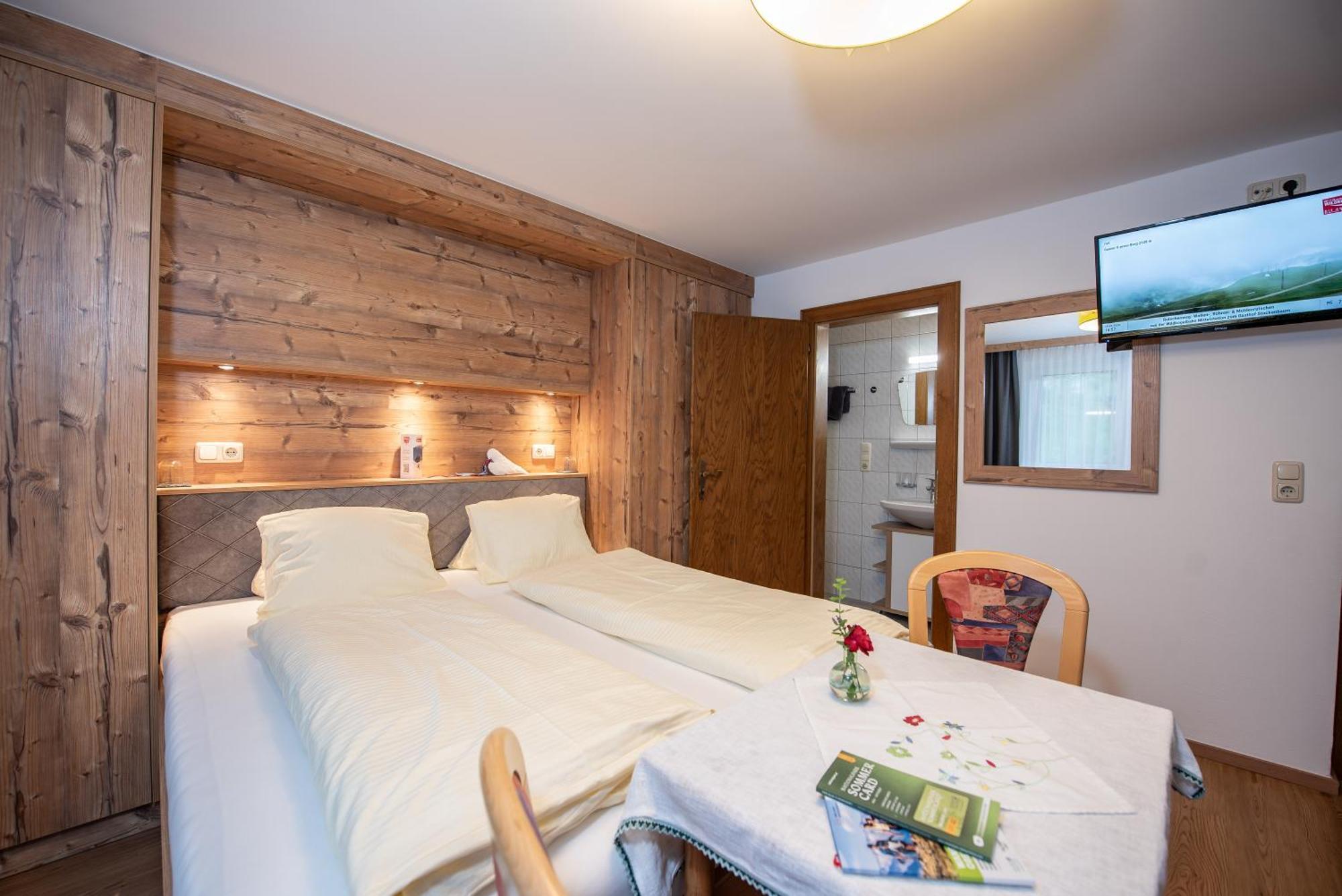 Haus Scharler, Talstation Hotel Neukirchen am Großvenediger Екстериор снимка