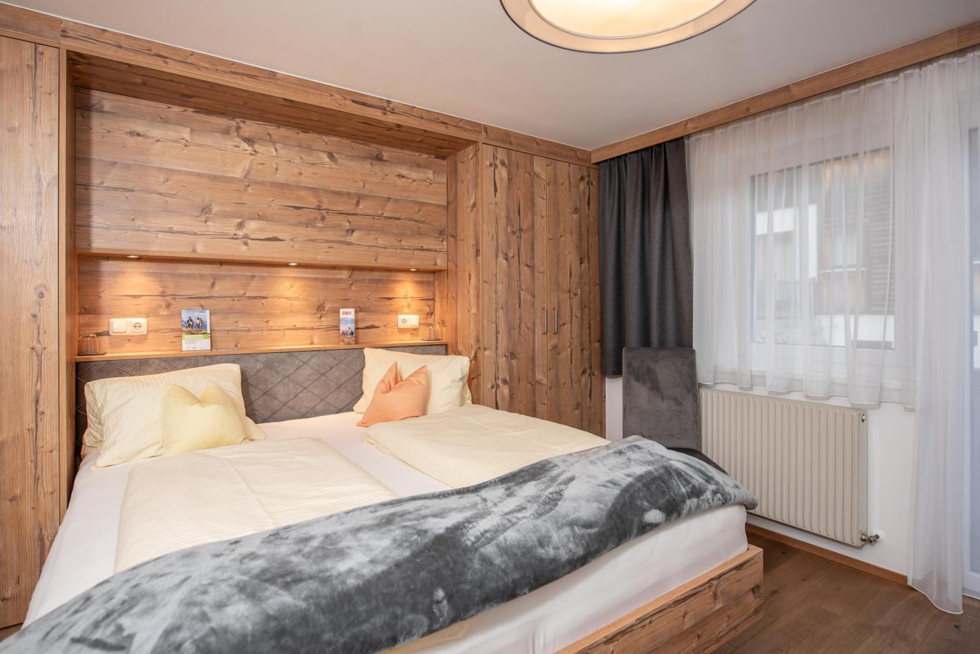 Haus Scharler, Talstation Hotel Neukirchen am Großvenediger Екстериор снимка